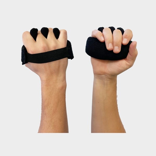 Sormikontraktuuratyyny