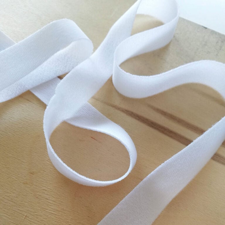 Velour Light, ohut nukkanauha 20mm, Valkoinen