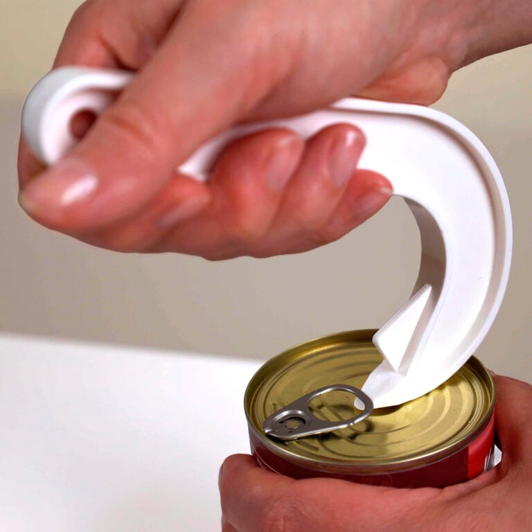 J-Popper tölkinavaaja