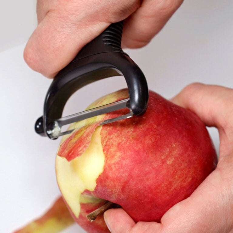 Good Grips kuorimaveitsi Y-malli